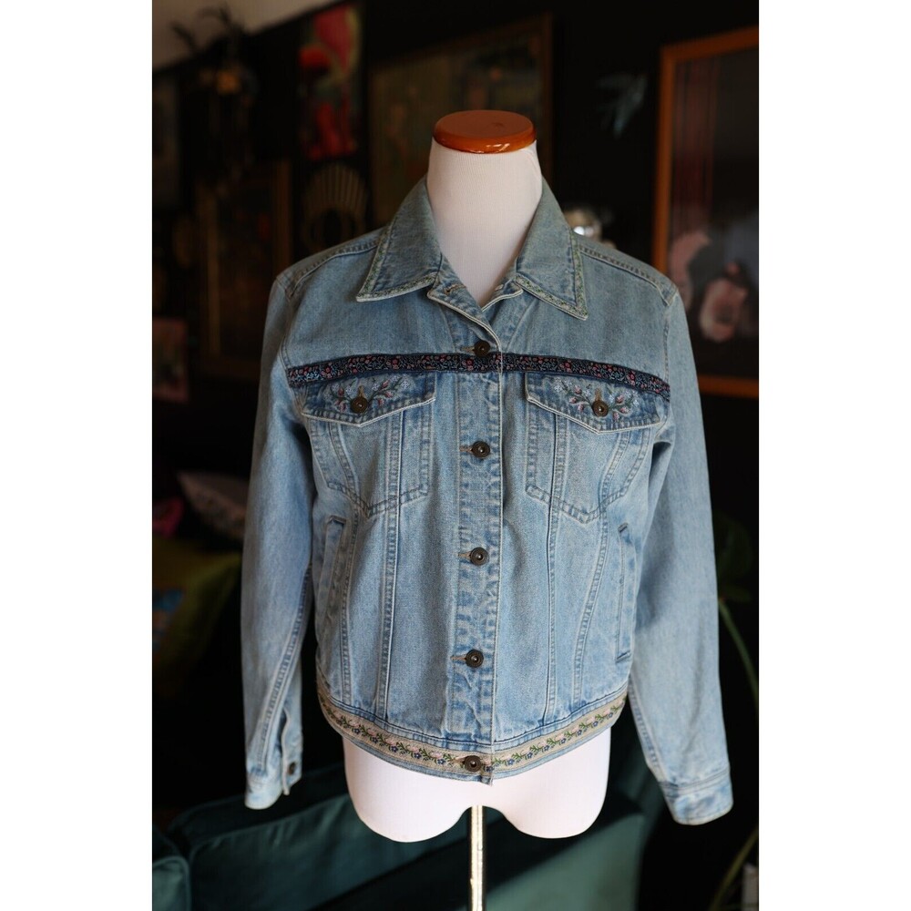 Vintage 90s Liz Claiborne Light Denim Jean Jacket Embroidered Floral Cottagecore